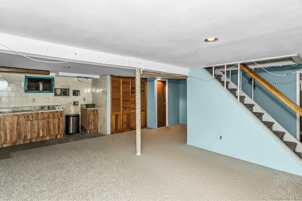 1316 12th Street West Babylon NY 11704