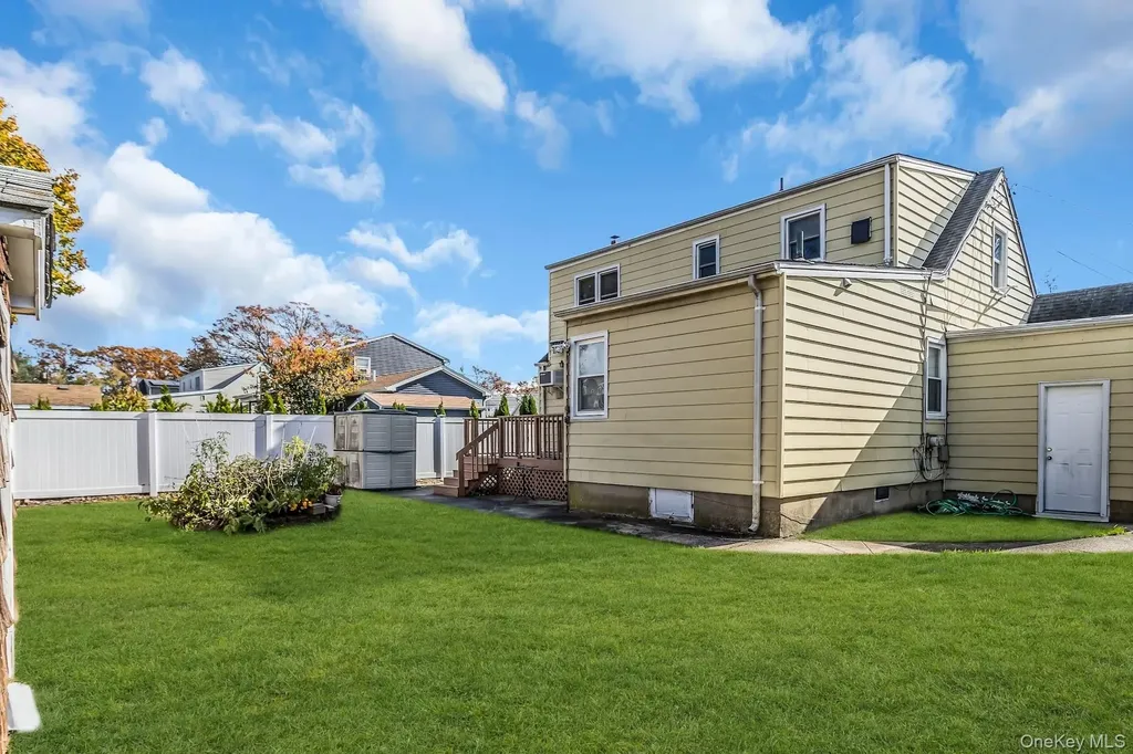 1316 12th Street West Babylon NY 11704