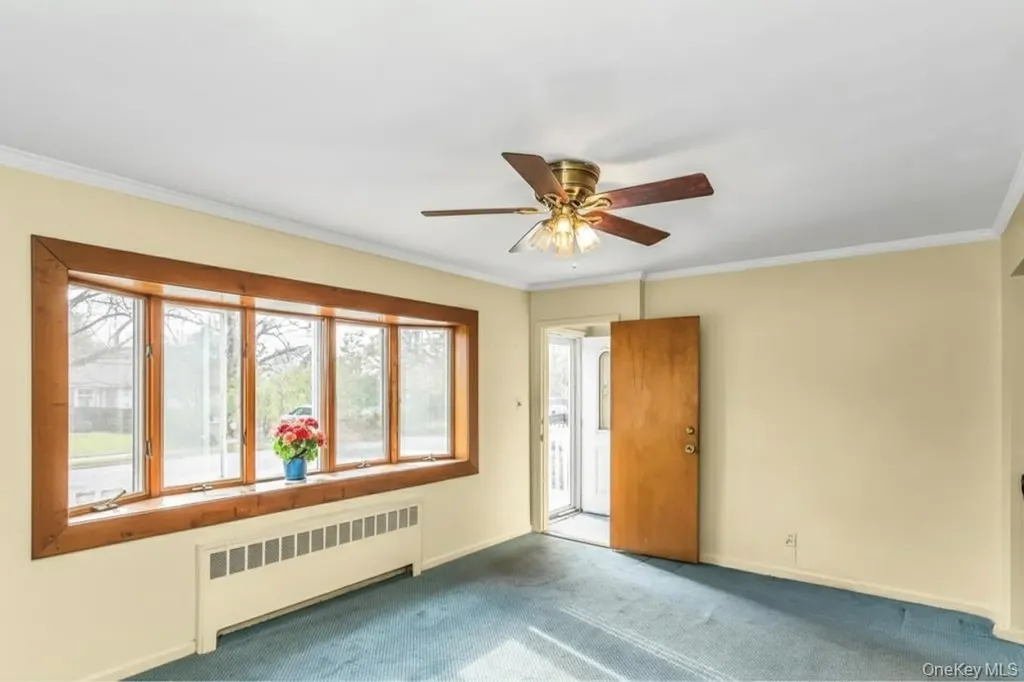 1316 12th Street West Babylon NY 11704