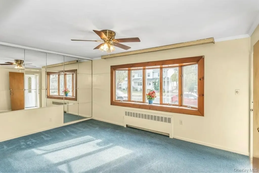 1316 12th Street West Babylon NY 11704