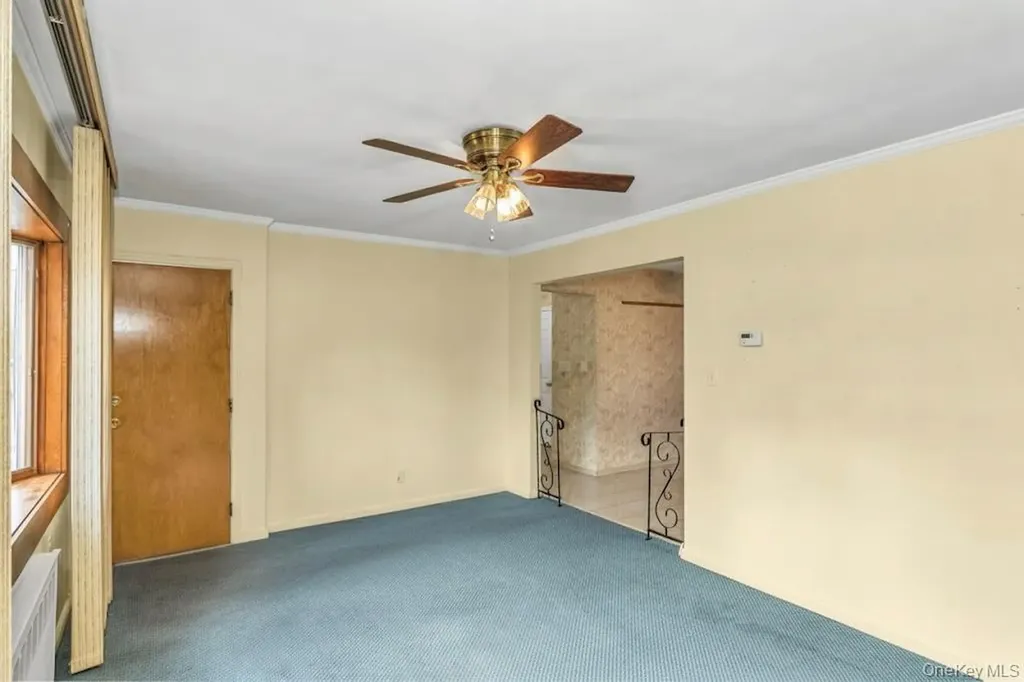 1316 12th Street West Babylon NY 11704