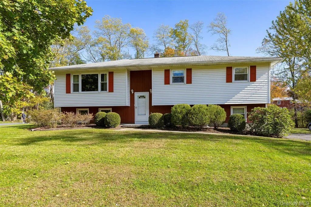 13 Chestnut Street Red Hook NY 12571