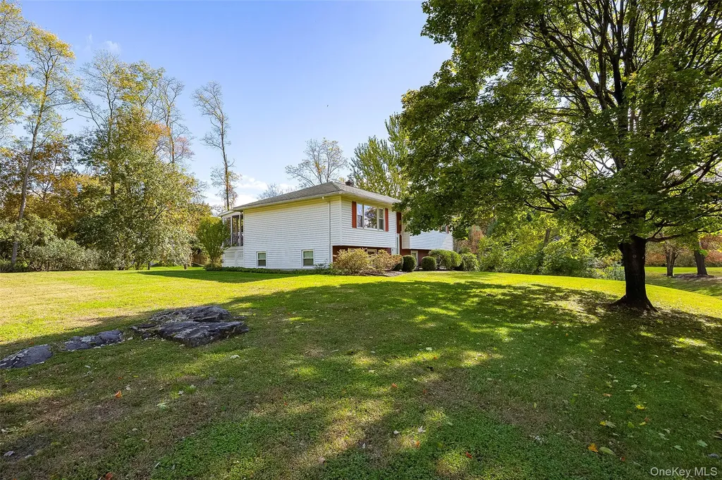 13 Chestnut Street Red Hook NY 12571