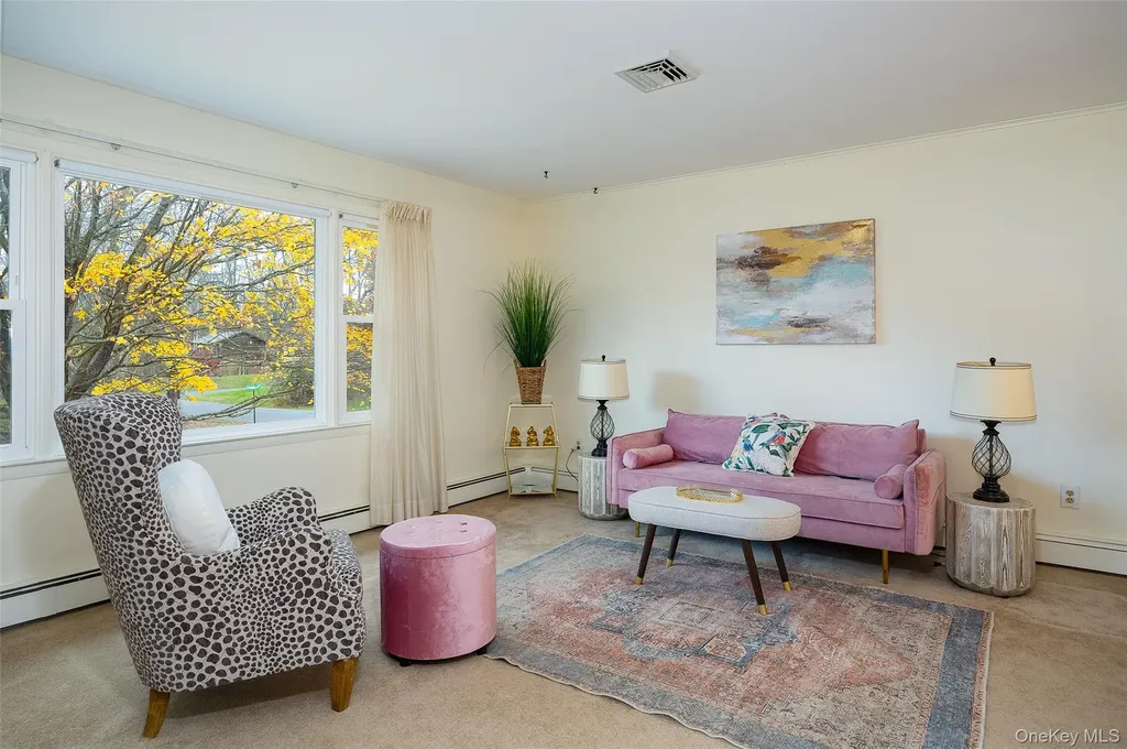 13 Chestnut Street Red Hook NY 12571