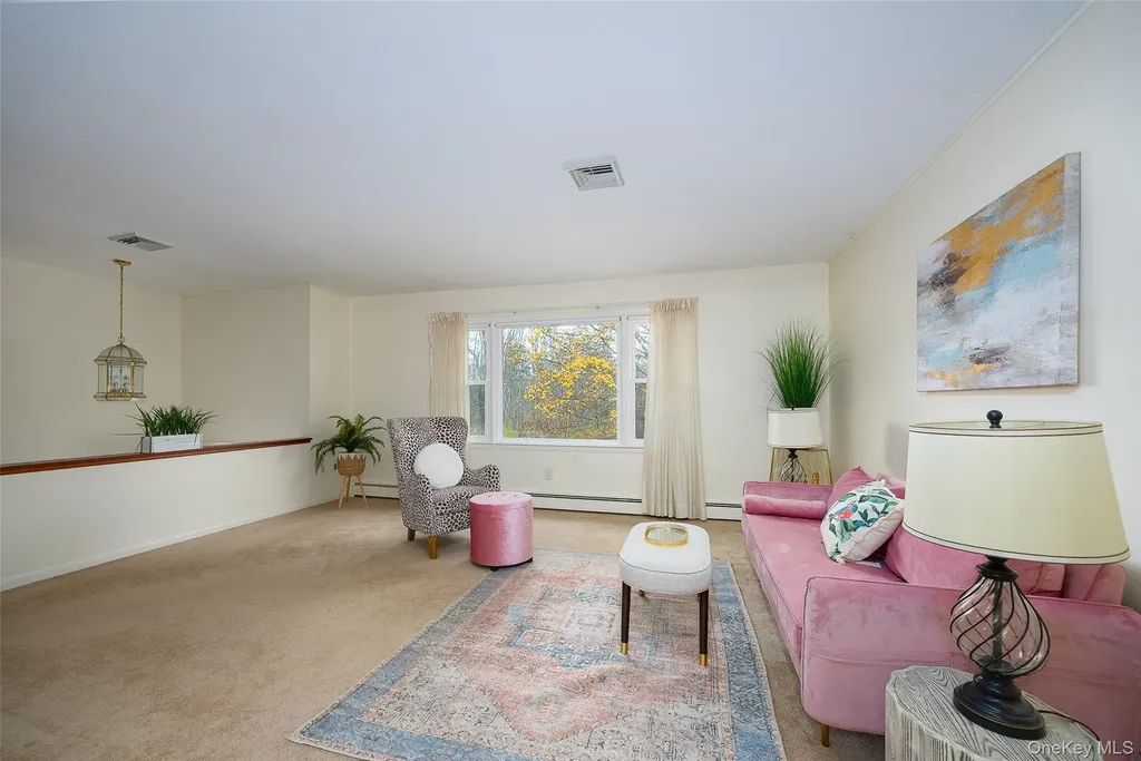 13 Chestnut Street Red Hook NY 12571