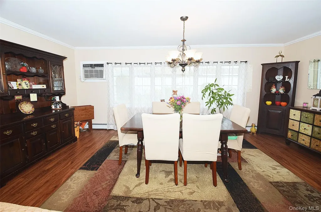 49 Cutter Lane Levittown NY 11756