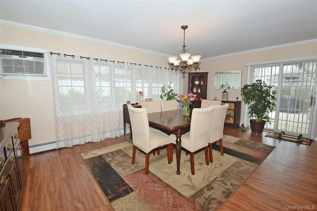 49 Cutter Lane Levittown NY 11756
