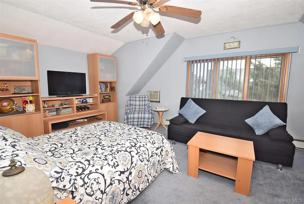 49 Cutter Lane Levittown NY 11756