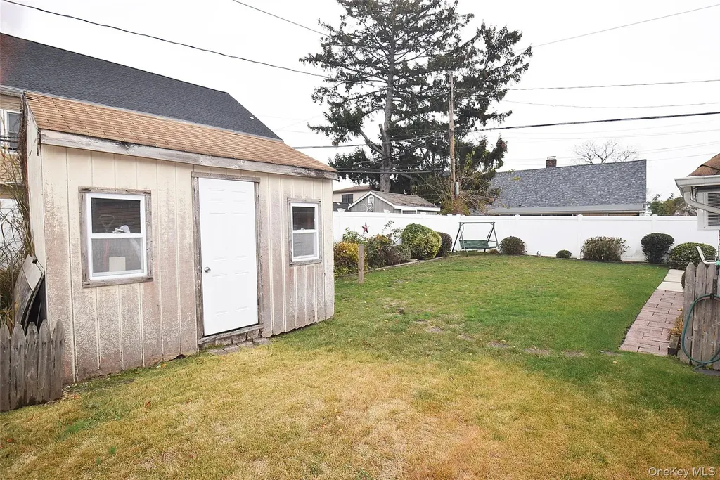 49 Cutter Lane Levittown NY 11756