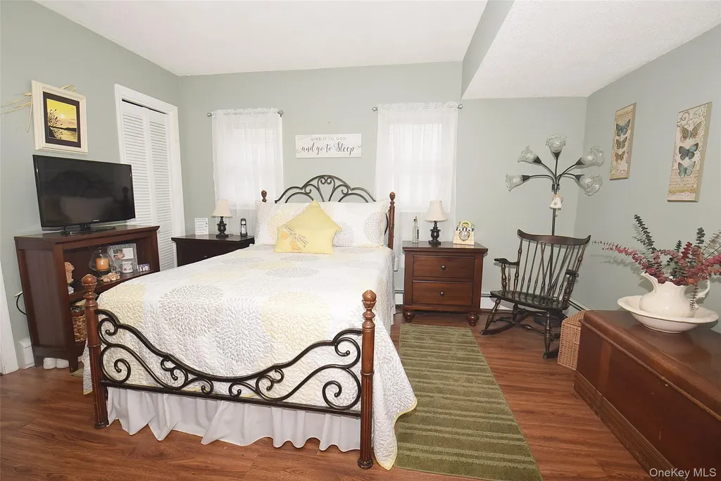 49 Cutter Lane Levittown NY 11756