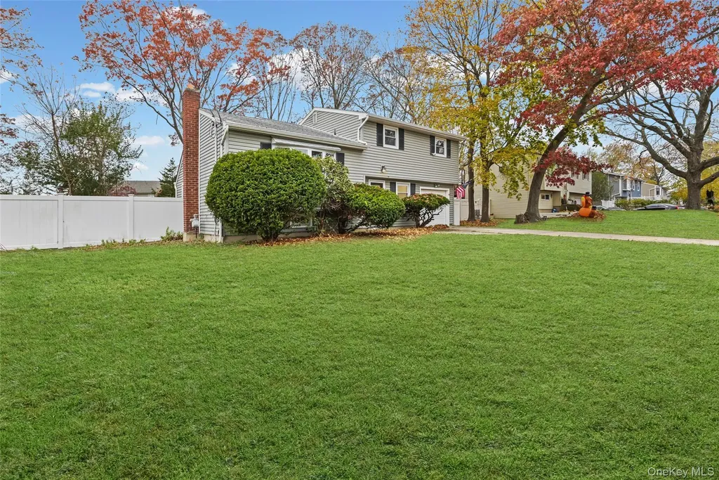 42 Holiday Park Drive Centereach NY 11720