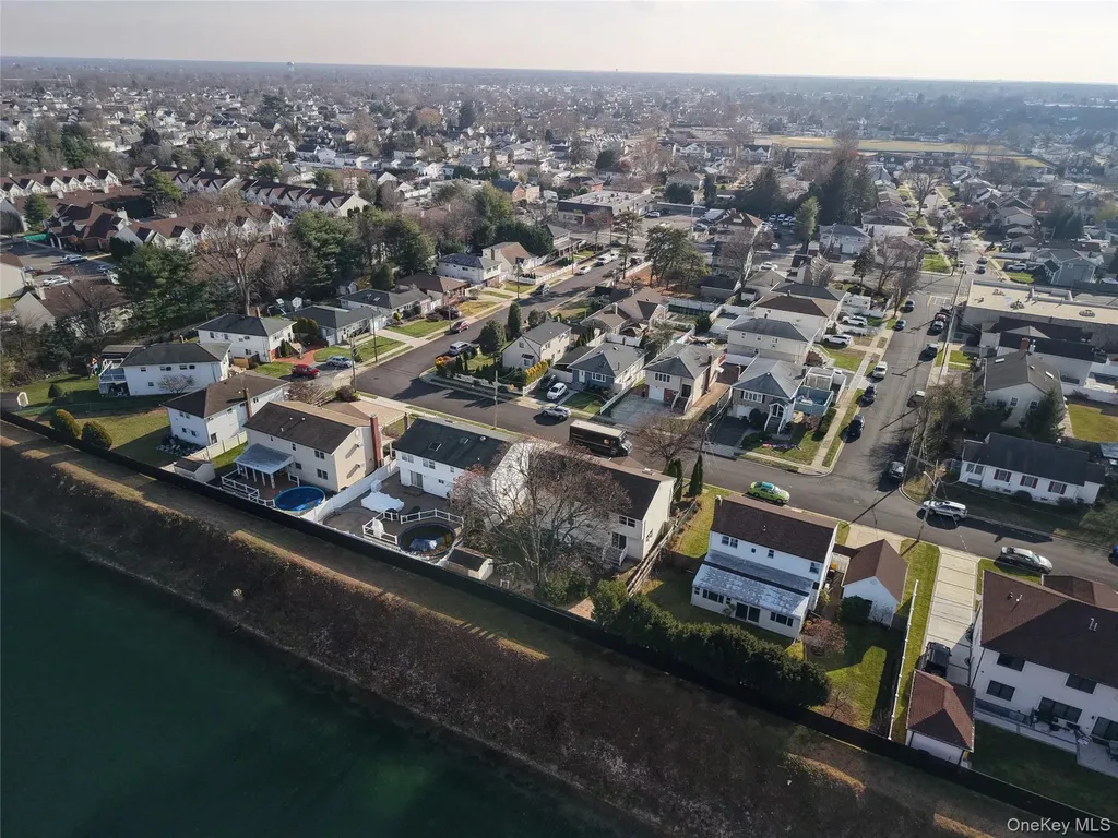 106 Harrison Avenue Bethpage NY 11714