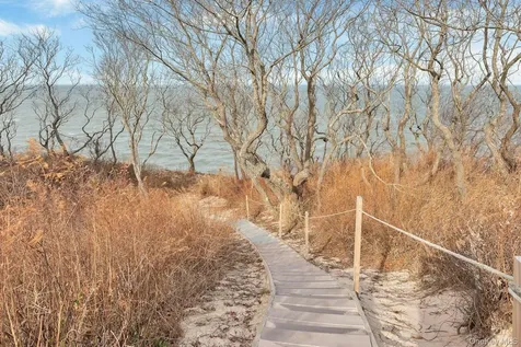 150 Landing Lane Baiting Hollow NY 11933