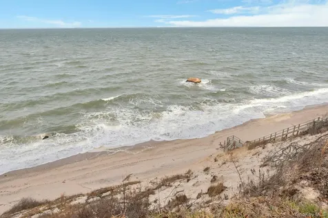 150 Landing Lane Baiting Hollow NY 11933