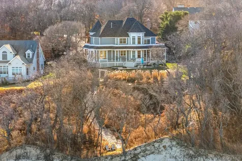 150 Landing Lane Baiting Hollow NY 11933