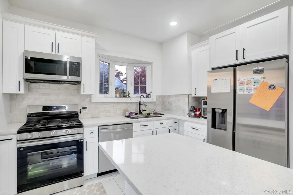 810 Wallace Avenue Baldwin NY 11510