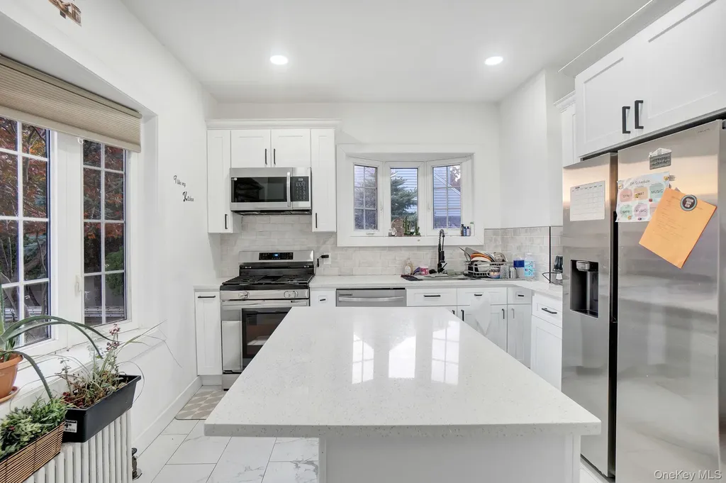 810 Wallace Avenue Baldwin NY 11510