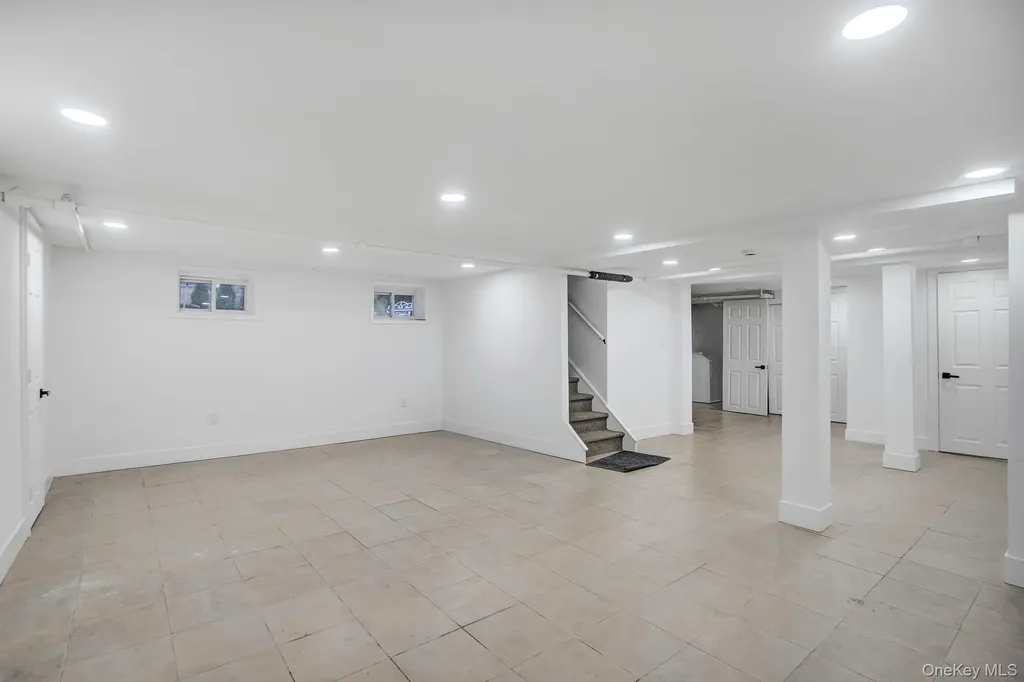 810 Wallace Avenue Baldwin NY 11510