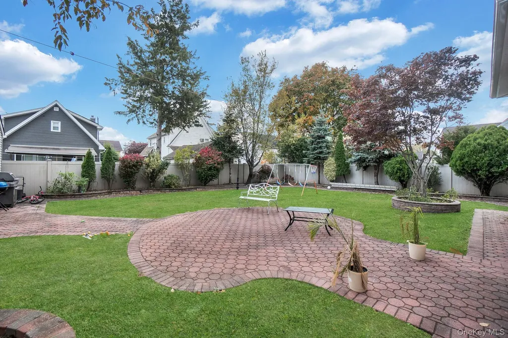 810 Wallace Avenue Baldwin NY 11510