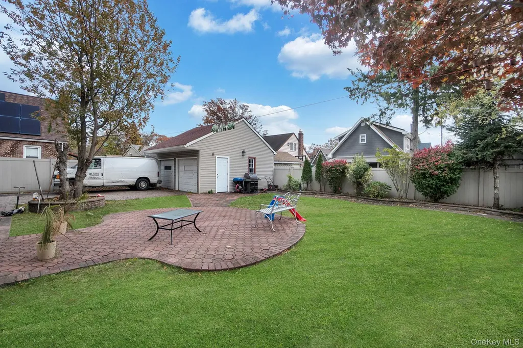 810 Wallace Avenue Baldwin NY 11510