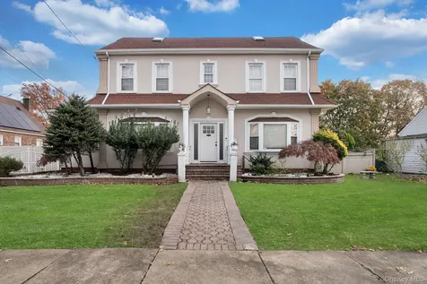 810 Wallace Avenue Baldwin NY 11510