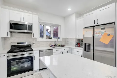 810 Wallace Avenue Baldwin NY 11510