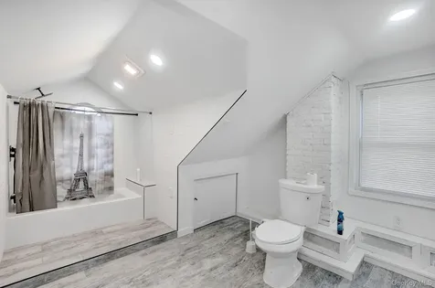 810 Wallace Avenue Baldwin NY 11510