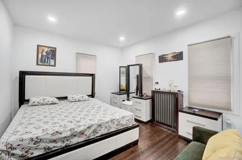 810 Wallace Avenue Baldwin NY 11510