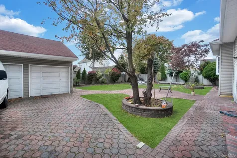 810 Wallace Avenue Baldwin NY 11510