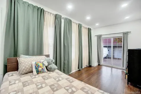 810 Wallace Avenue Baldwin NY 11510