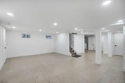 810 Wallace Avenue Baldwin NY 11510