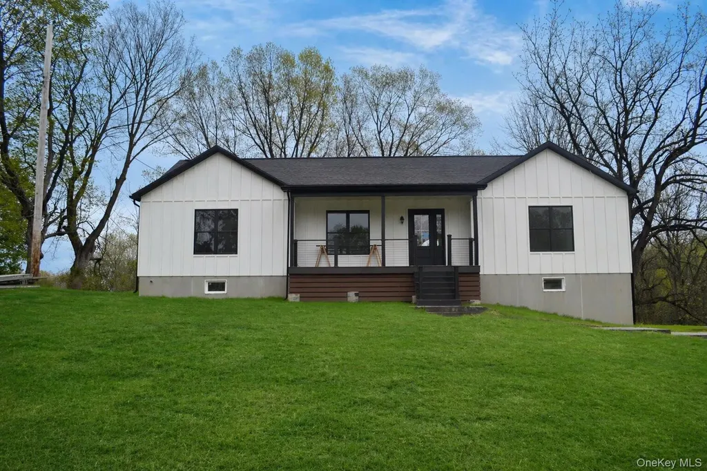 42 Sands Avenue Milton NY 12547