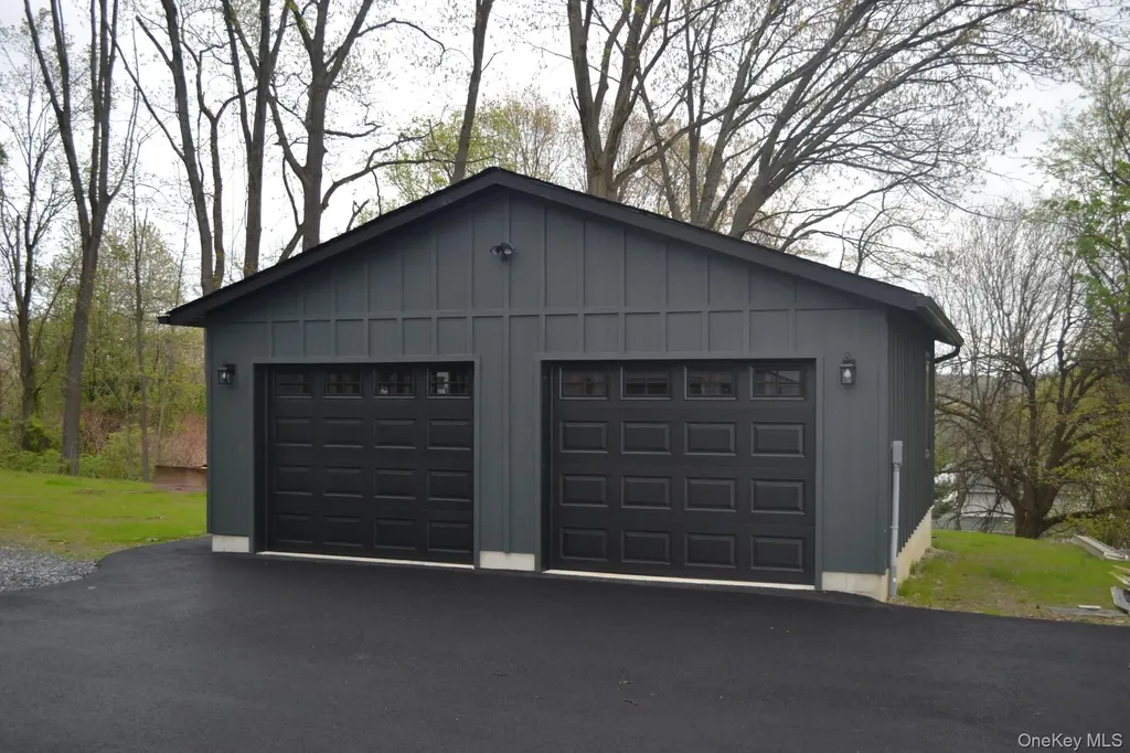 42 Sands Avenue Milton NY 12547