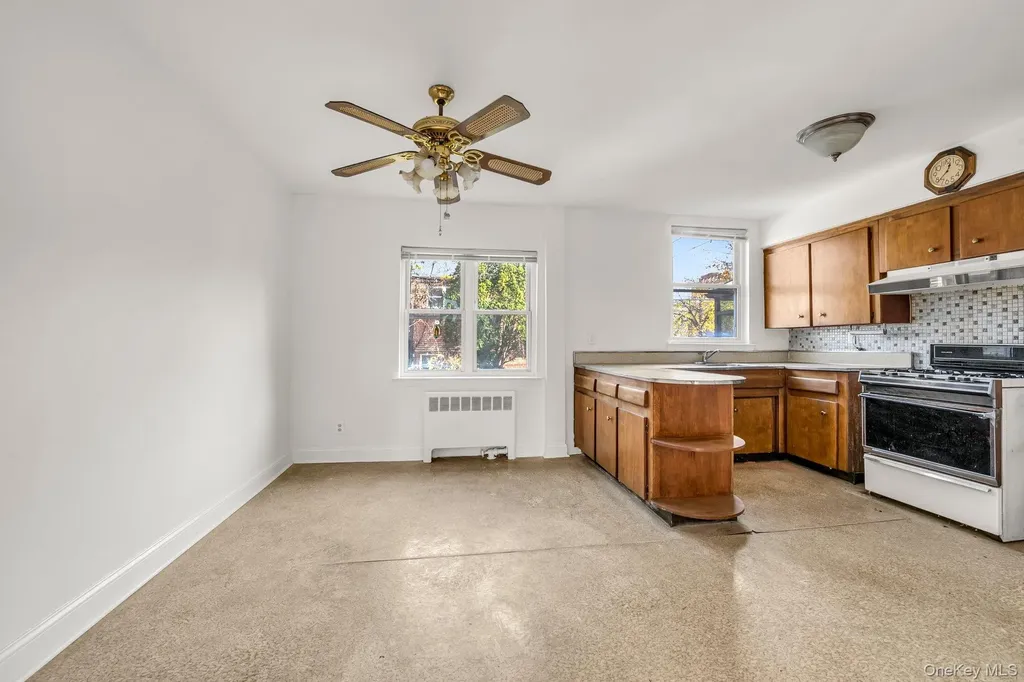 1276 Edison Avenue Bronx NY 10461