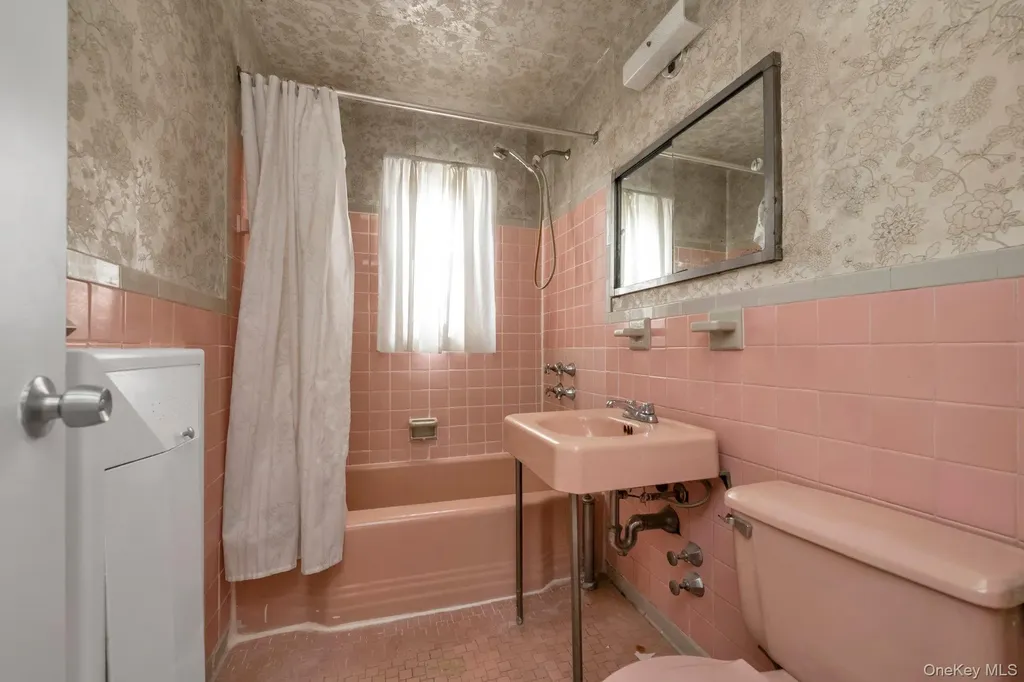 1276 Edison Avenue Bronx NY 10461
