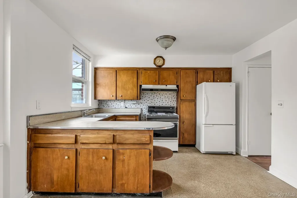 1276 Edison Avenue Bronx NY 10461