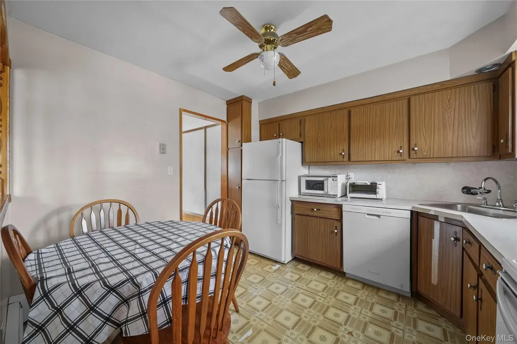 21 Lama Drive Shirley NY 11967