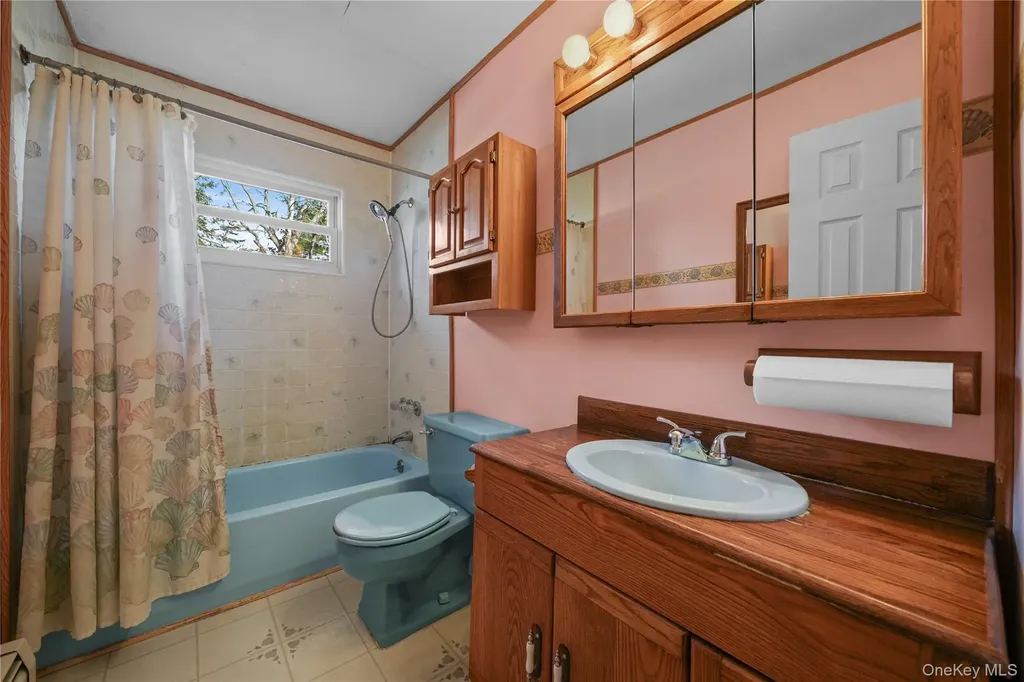 21 Lama Drive Shirley NY 11967