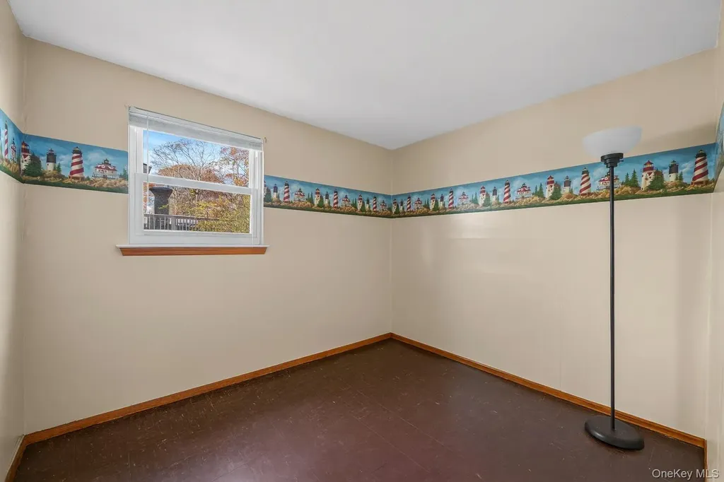 21 Lama Drive Shirley NY 11967