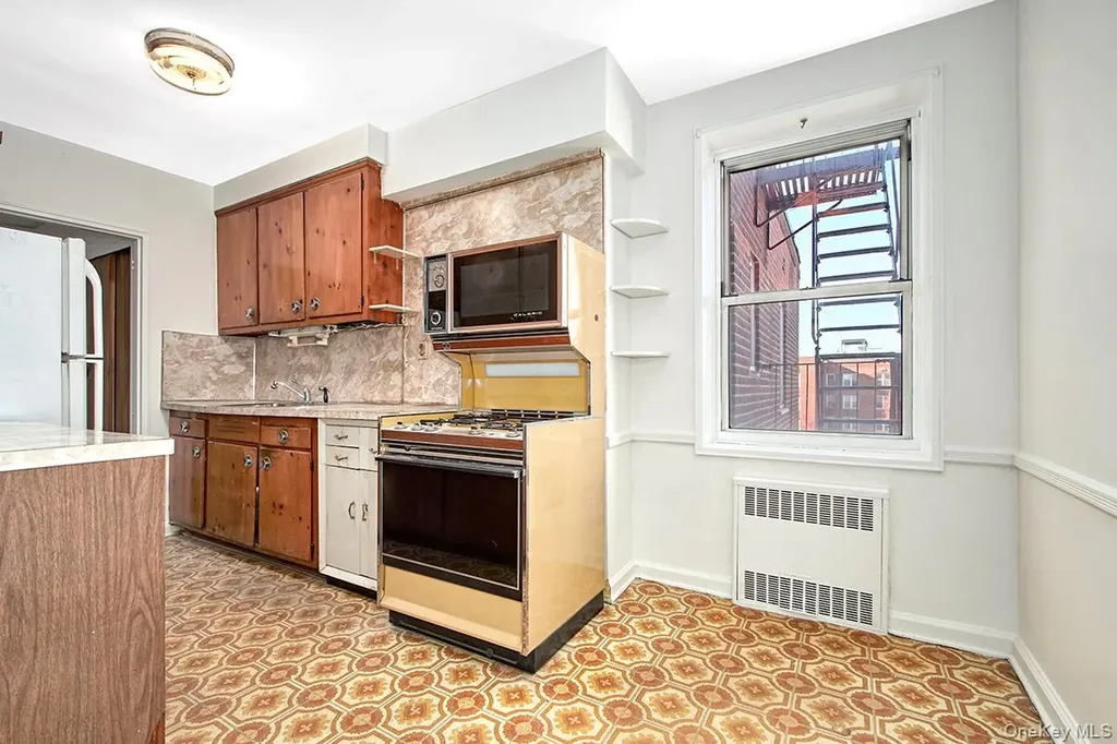 27-10 Parsons Boulevard Flushing NY 11354