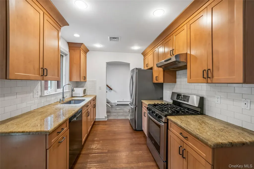 56 Gard Avenue Bronxville NY 10708