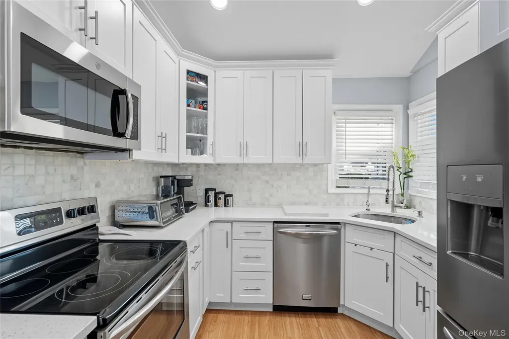 131 S 5th Street Bethpage NY 11714