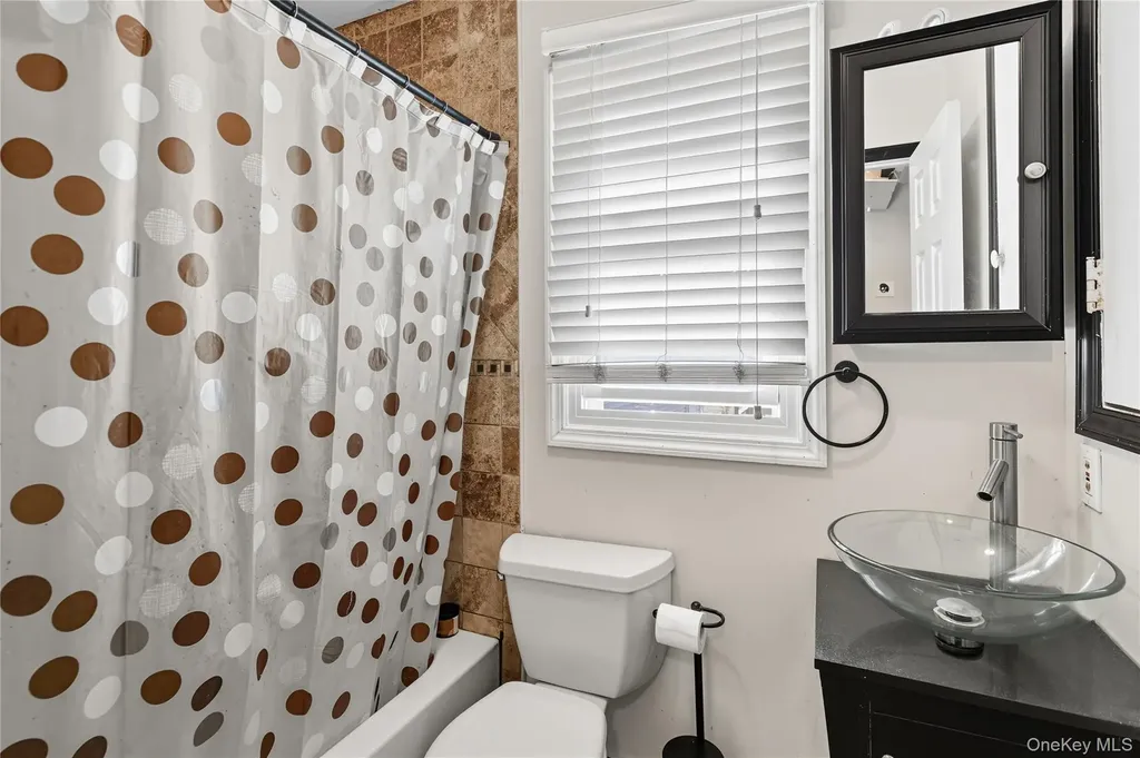 131 S 5th Street Bethpage NY 11714