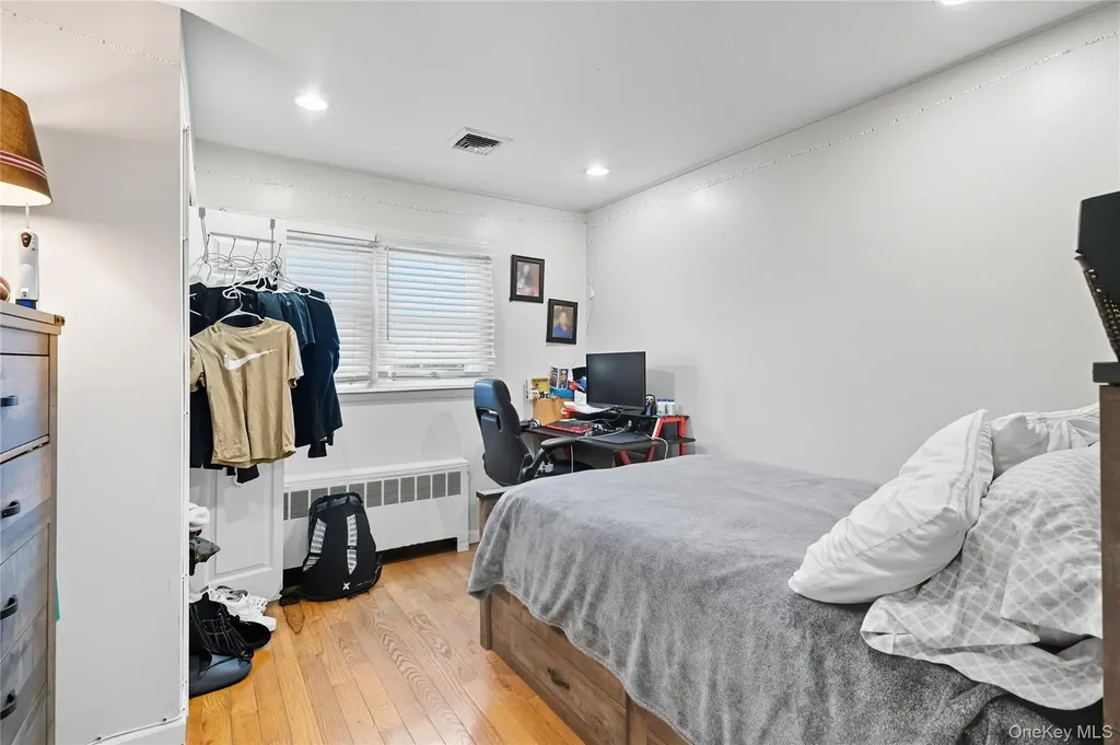 131 S 5th Street Bethpage NY 11714