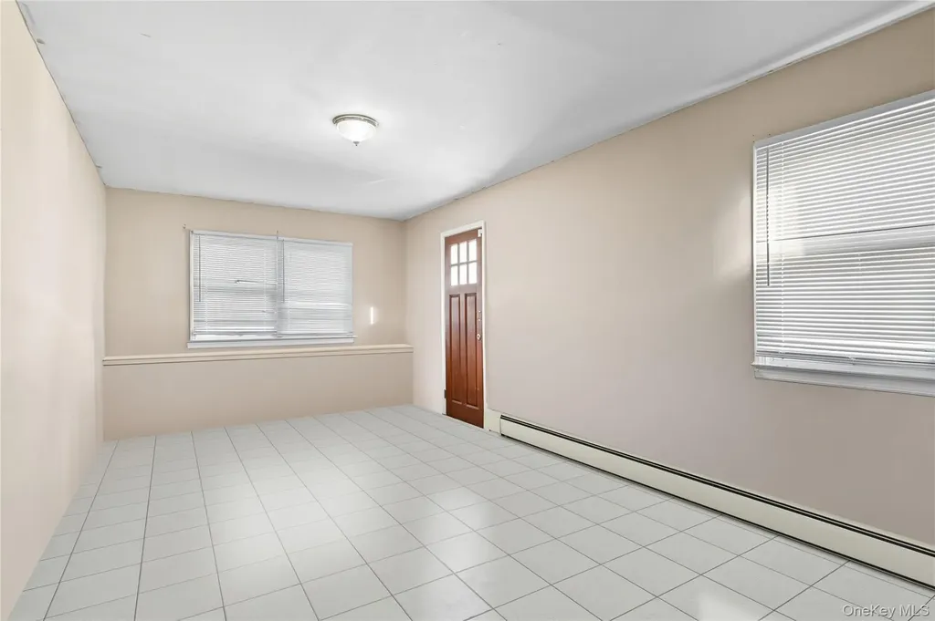 131 S 5th Street Bethpage NY 11714