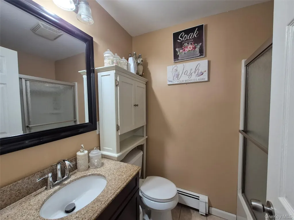 172 Argyle Avenue Uniondale NY 11553