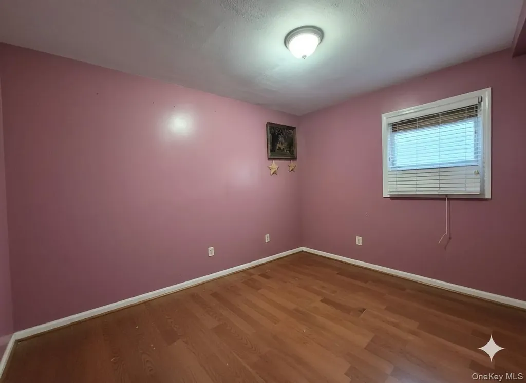 172 Argyle Avenue Uniondale NY 11553