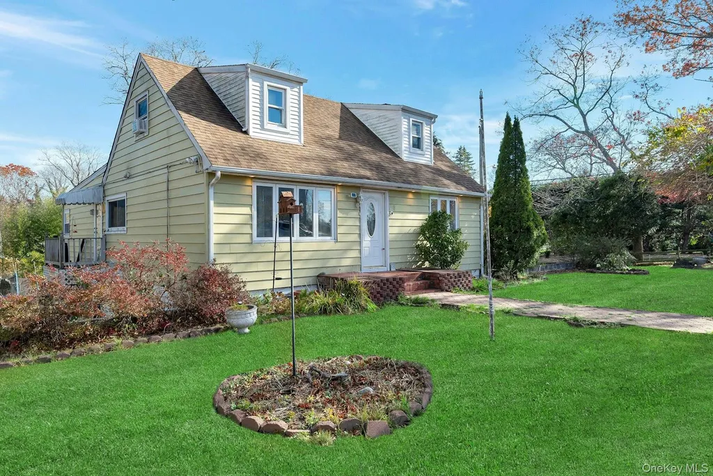 3 Hazel Road Rocky Point NY 11778