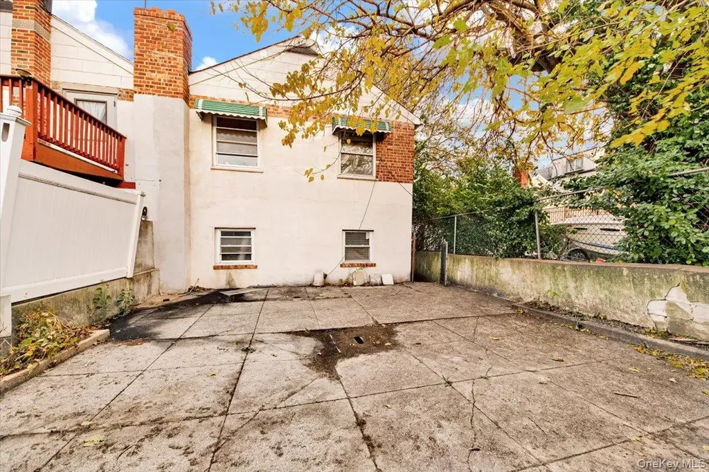 251 Buttrick Avenue Bronx NY 10465