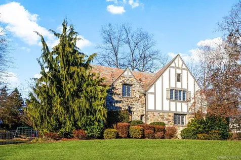 22 Verdun Avenue New Rochelle NY 10804